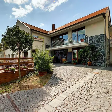 מלון Bonvino Badacsony